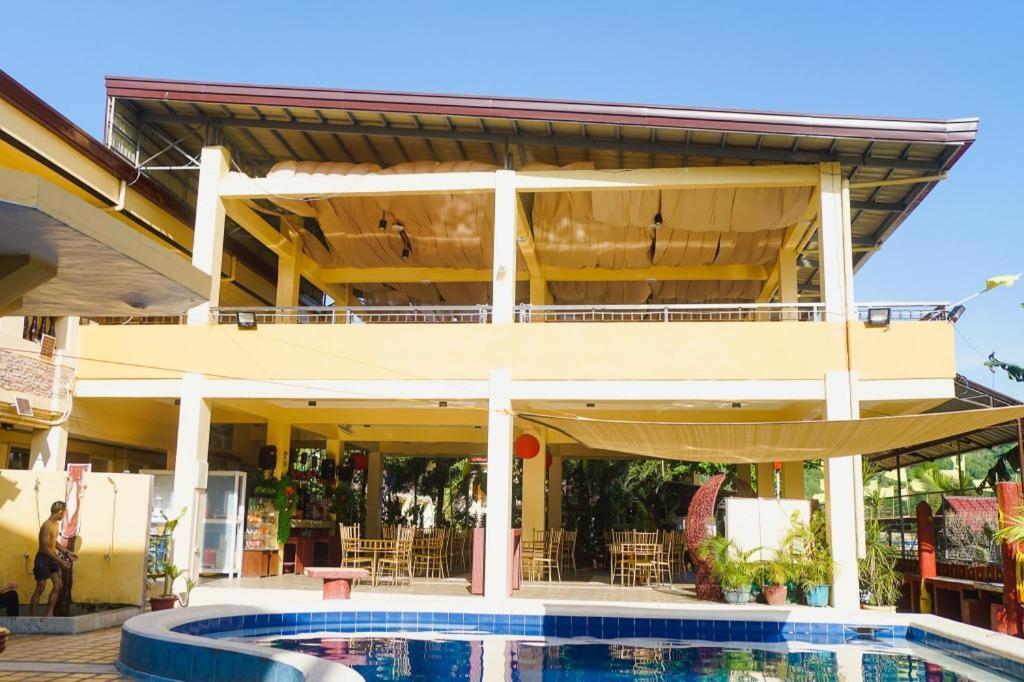 Suzuki Beach Hotel Olongapo Buitenkant foto