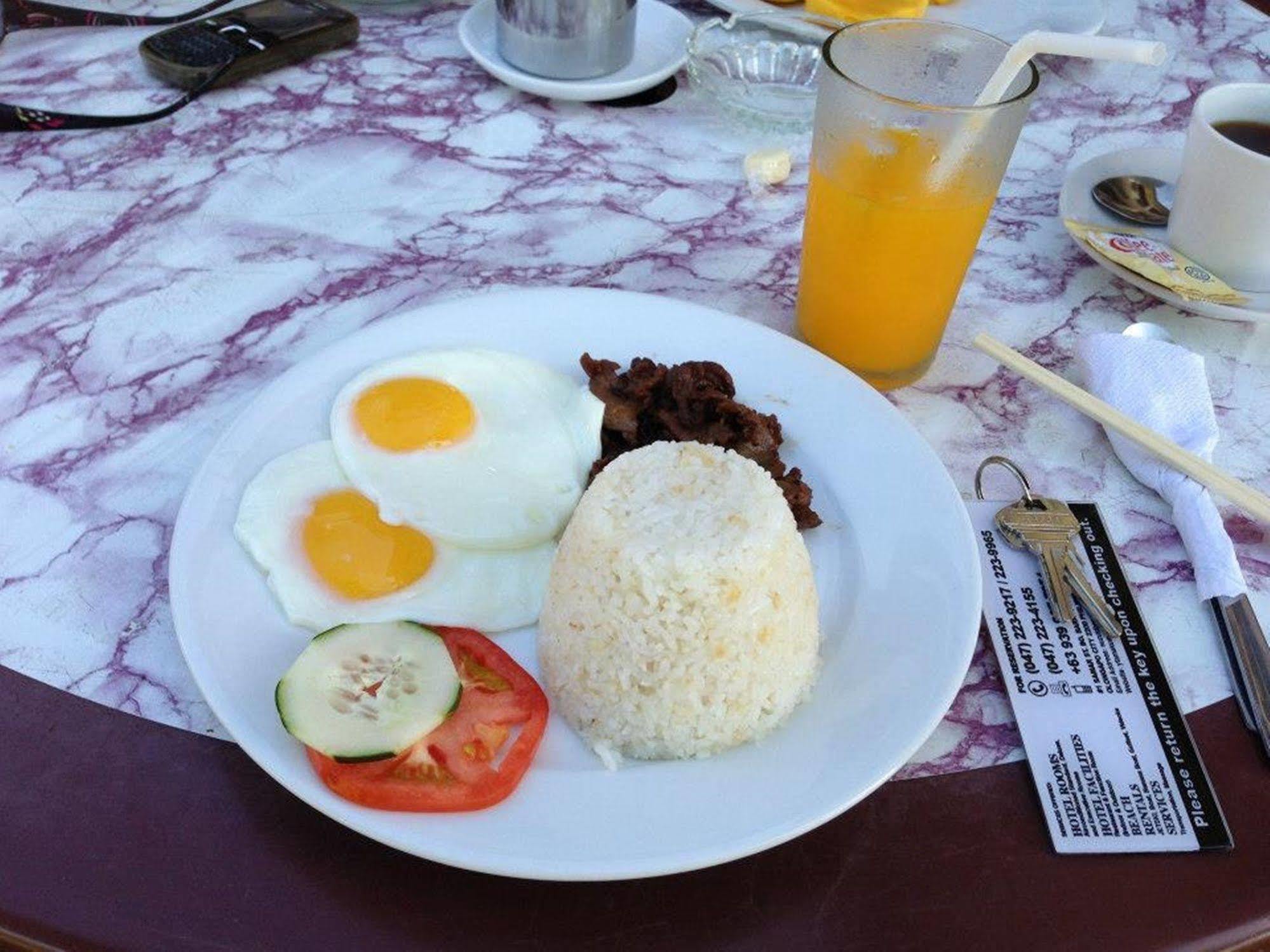 Suzuki Beach Hotel Olongapo Buitenkant foto