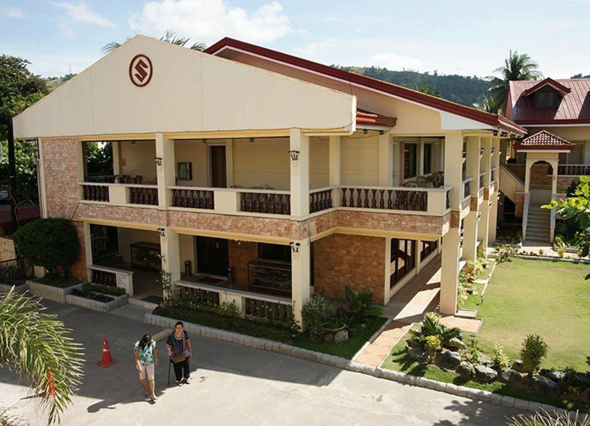 Suzuki Beach Hotel Olongapo Buitenkant foto